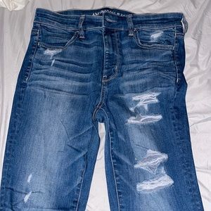 american eagle ripped skinny jeans